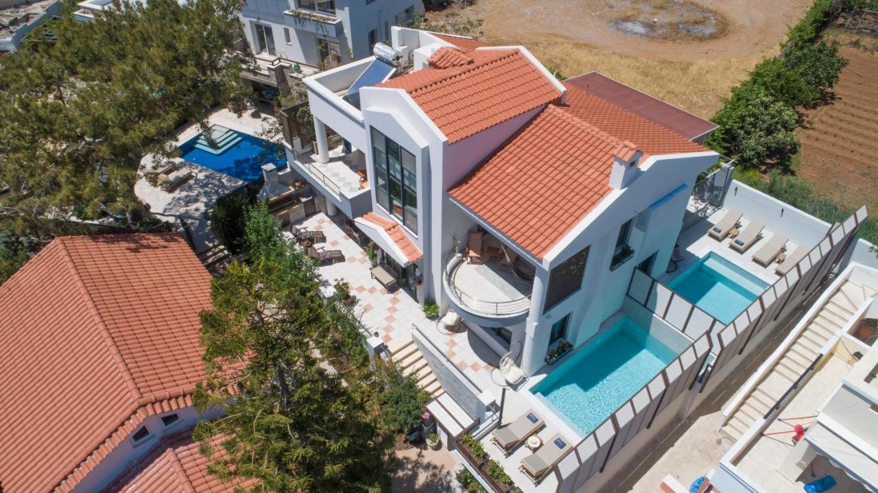 Paradisos Luxury Villas Next To Beach Koutsourás Extérieur photo