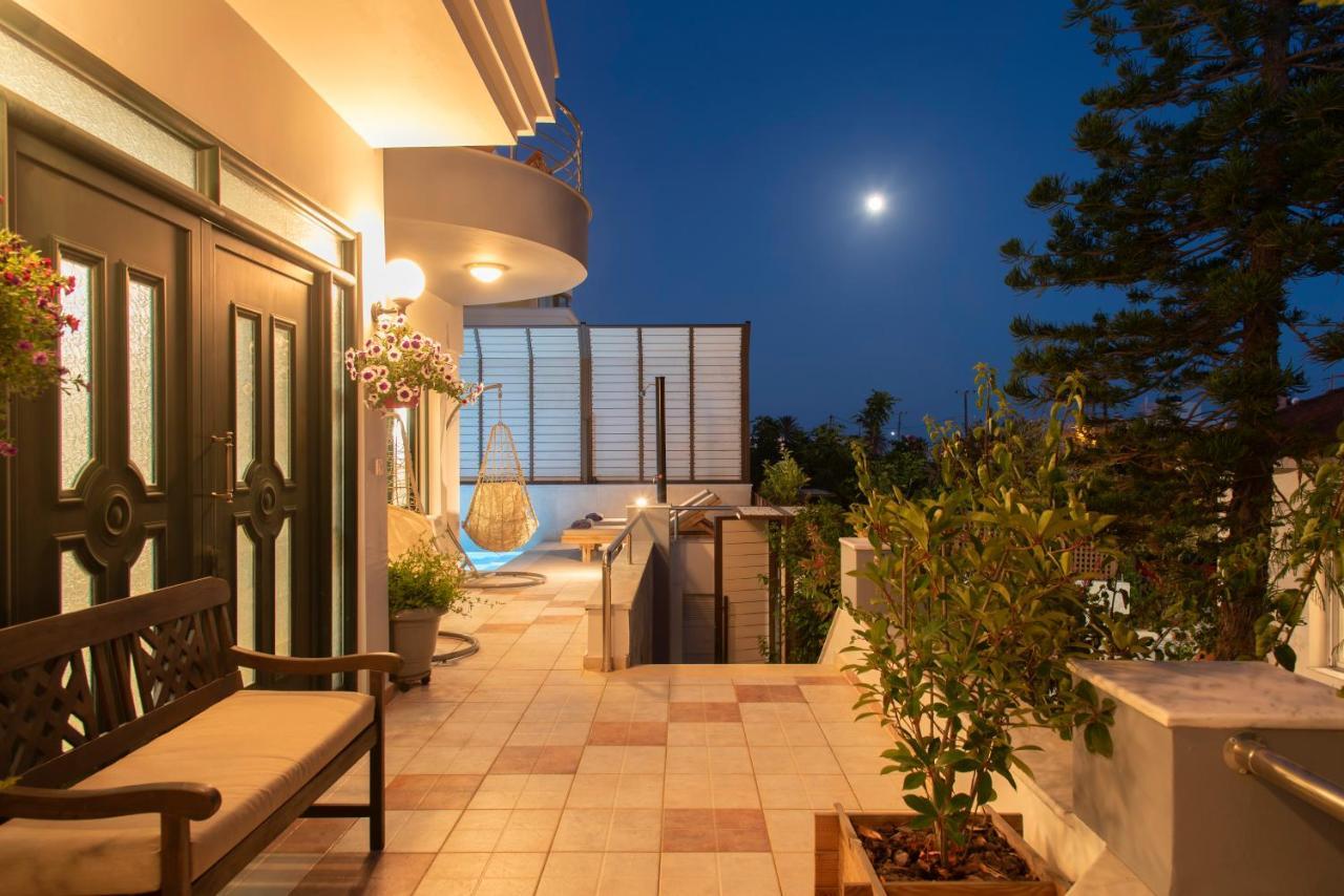 Paradisos Luxury Villas Next To Beach Koutsourás Extérieur photo
