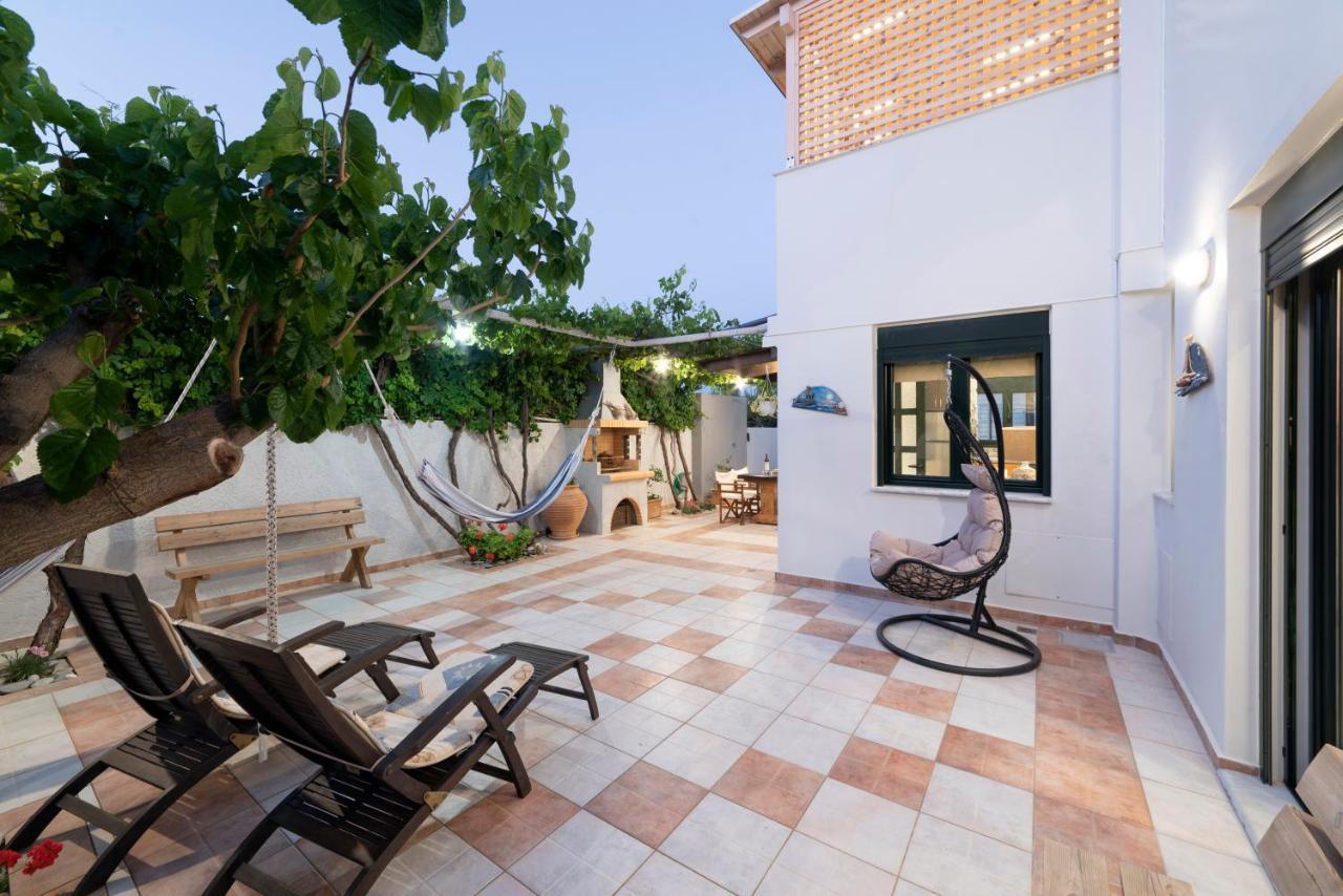 Paradisos Luxury Villas Next To Beach Koutsourás Extérieur photo